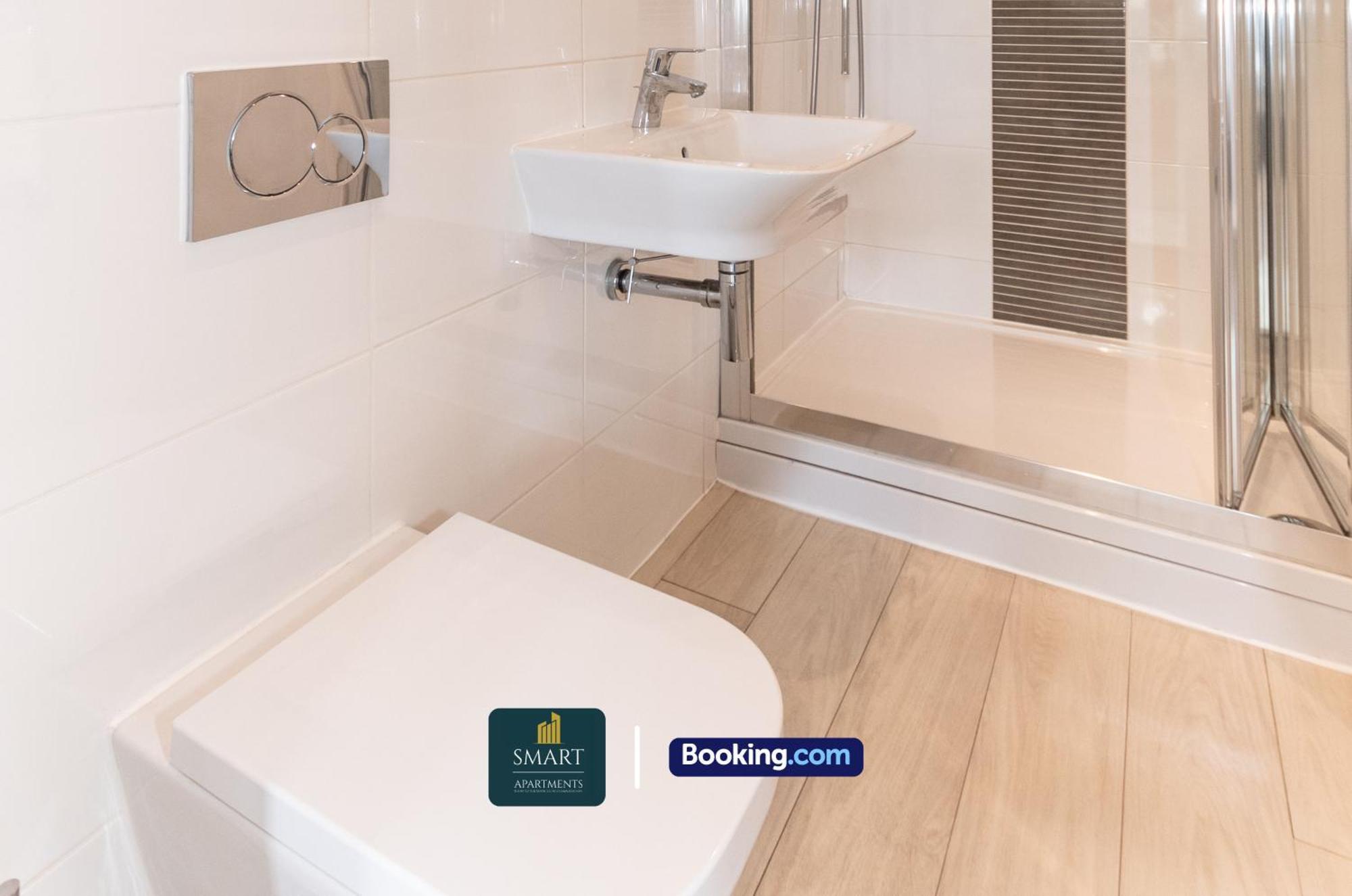 Spacious City Center Apartment By Smart Apartments Short Lets & Serviced Accommodation Apartment Southampton With Free Wifi Eksteriør billede