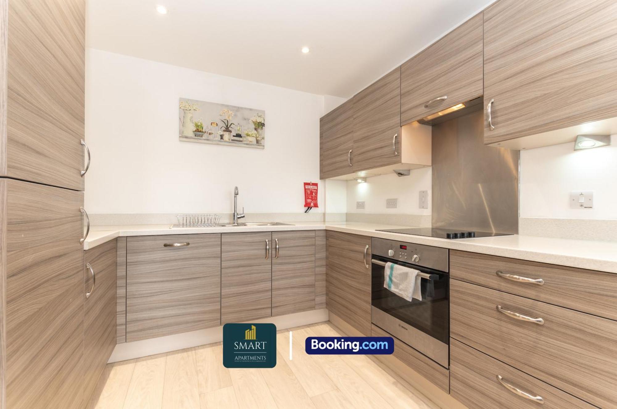 Spacious City Center Apartment By Smart Apartments Short Lets & Serviced Accommodation Apartment Southampton With Free Wifi Eksteriør billede