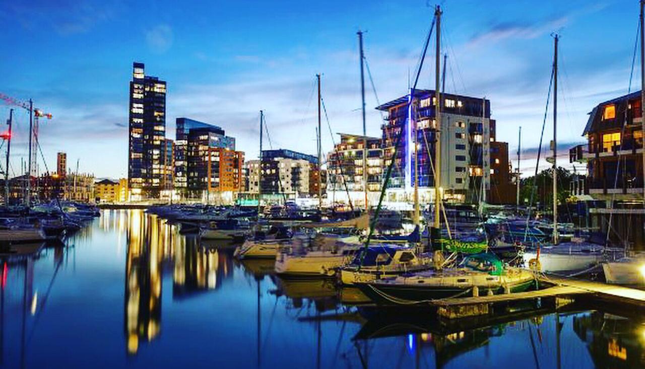 Spacious City Center Apartment By Smart Apartments Short Lets & Serviced Accommodation Apartment Southampton With Free Wifi Eksteriør billede